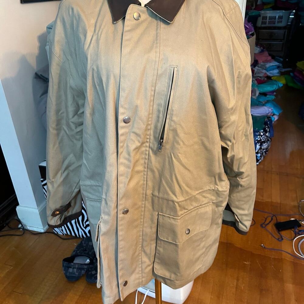 Very nice jacket size XLarge unsure of brand